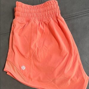 Lululemon Hotty Hot low-rise lined 2.5 in Women's Coral Athletic Shorts